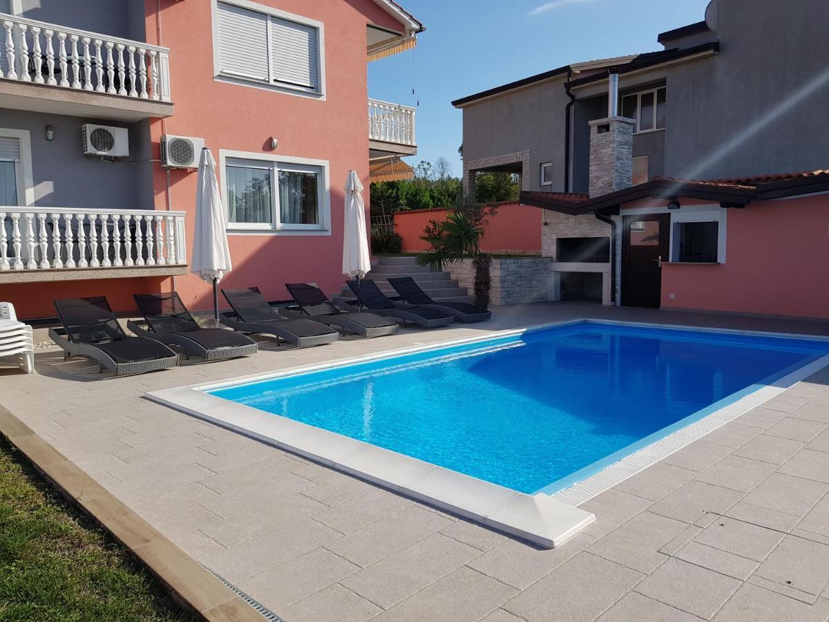 Ferienhaus Bucic Buje Buitenkant foto